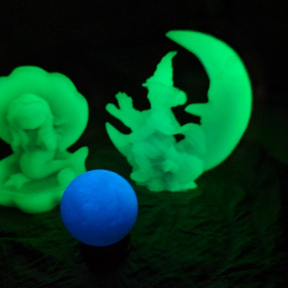 Luminous Figurines - Picture 5 of 6